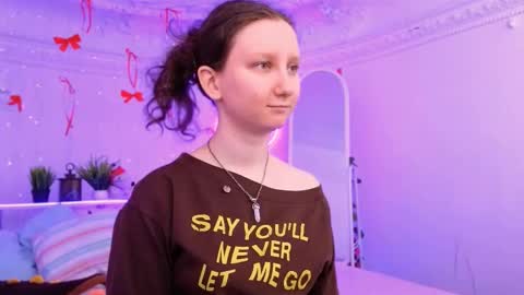 Snapshot of sunshine_blaze chatting on 02.27.26 Alice online show from 02.27.26