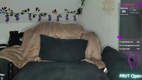 Sunny online show from 10.24.25