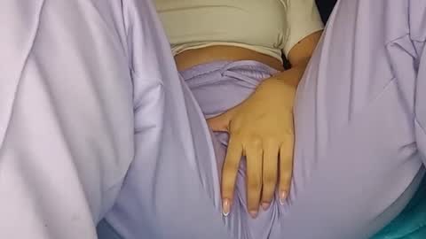 Snapshot of sunshine_days chatting on 01.19.25 Annie online show from 01.19.25