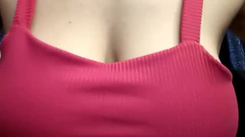 Snapshot of sunshine_days chatting on 03.07.25 Annie online show from 03.07.25