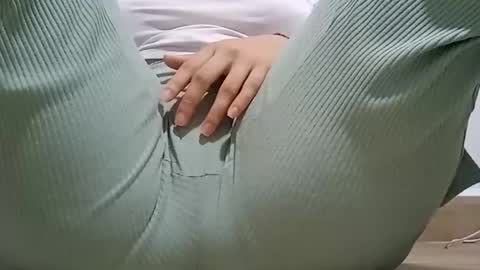 Snapshot of sunshine_days chatting on 01.09.26 Annie online show from 01.09.26