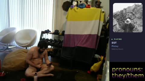 im not actually a man my pronouns are theythem online show from 05.14.26