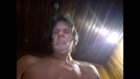 Snapshot of suntroll chatting on 01.17.25 Suntroll online show from 01.17.25