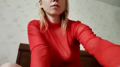 Snapshot of supereasyx chatting on 01.27.25 Annie online show from 01.27.25