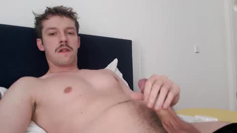 superkleber2 online show from 10.11.25