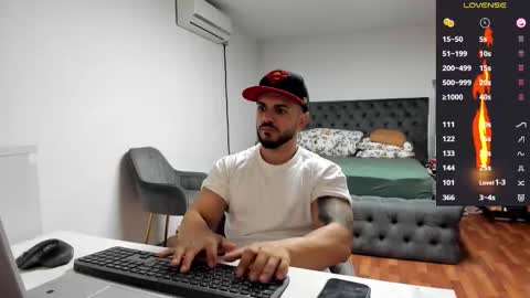 supermanboyxxl online show from 10.10.25