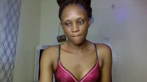 Snapshot of supersexxy_chyna chatting on 06.07.26 supersexxy_chyna online show from 06.07.26