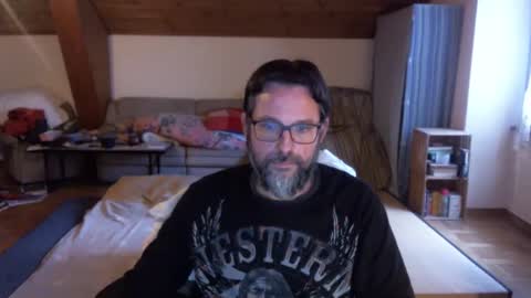 Snapshot of supersquirrel81 chatting on 10.05.25 supersquirrel81 online show from 10.05.25