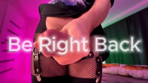 Snapshot of suprremedream chatting on 10.05.25 Alex online show from 10.05.25