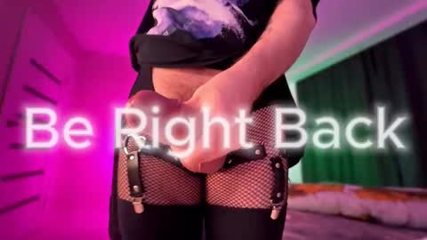 Snapshot of suprremedream chatting on 10.06.25 Alex online show from 10.06.25