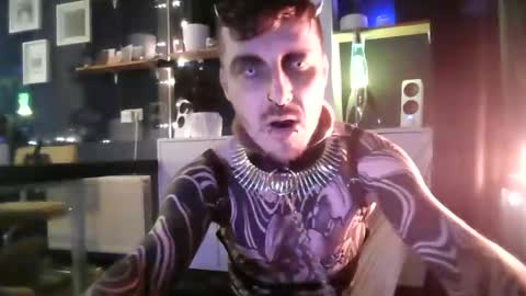 Snapshot of surgical_steel chatting on 10.29.25 SurgicalSteel online show from 10.29.25