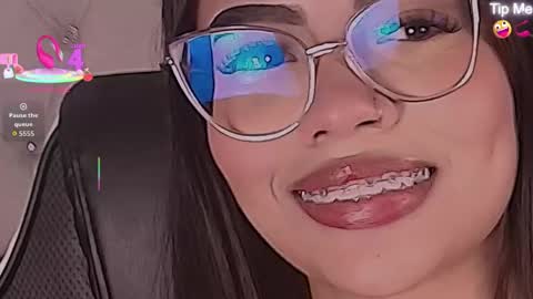 susan_voltaire online show from 04.23.26