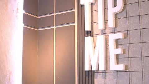 susan_wall online show from 04.14.26