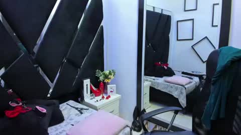 Snapshot of susana_flame chatting on 07.14.26 Susana Flame online show from 07.14.26