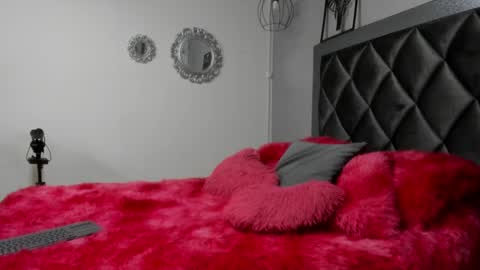 Susana W online show from 02.06.25