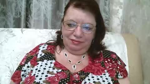 Snapshot of susanaahsun chatting on 09.30.25 SusanaAhSun online show from 09.30.25