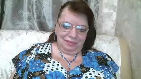 Snapshot of susanaahsun chatting on 12.02.25 SusanaAhSun online show from 12.02.25