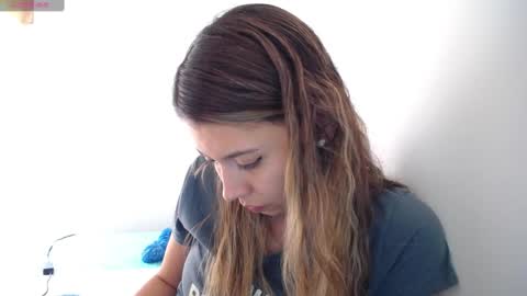 Snapshot of susanaduncann chatting on 12.22.24 Susana online show from 12.22.24