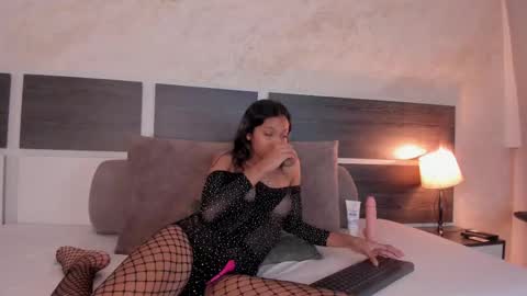 susanna_cute online show from 10.03.25