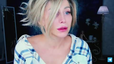 Snapshot of susannawallace chatting on 05.31.26 InaraSerra online show from 05.31.26