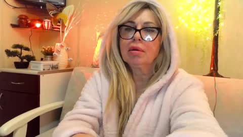 Snapshot of susiexnoreen chatting on 02.02.26 SusiexNoreen online show from 02.02.26