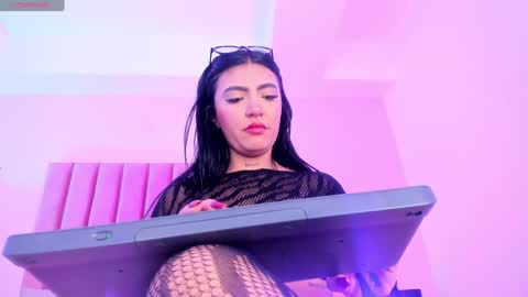 Snapshot of sussan_nicolle1 chatting on 01.31.25 Sussan Nicole online show from 01.31.25