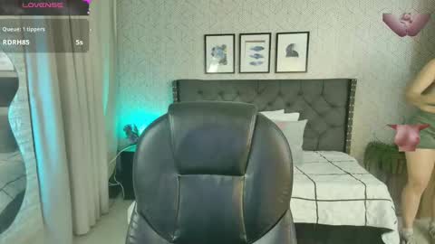 Snapshot of sussy__stone chatting on 12.06.24 online show from 12.06.24