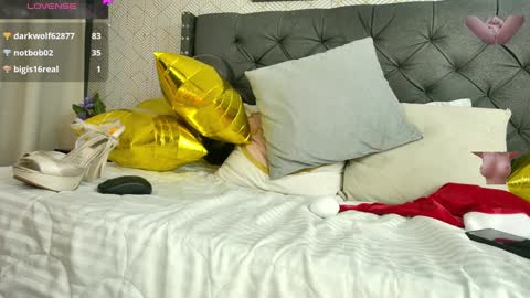 Snapshot of sussy__stone chatting on 12.24.24 online show from 12.24.24