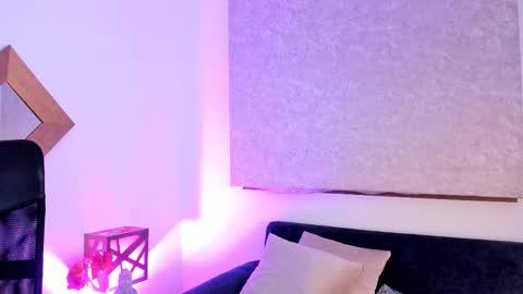 Susuya  online show from 10.02.25