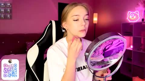 Snapshot of susyschuerholz chatting on 02.25.26 Jessica online show from 02.25.26