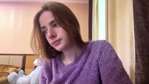 Snapshot of suzannetigerino chatting on 05.09.26 Emila online show from 05.09.26