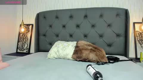 S U Z E T  online show from 10.02.25