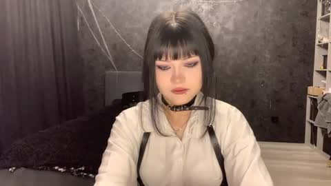 EmilySuonn online show from 05.04.26