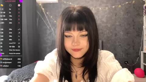EmilySuonn online show from 05.18.26