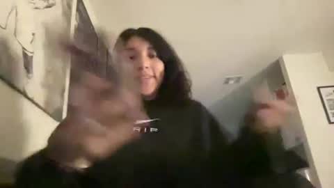 Suzy online show from 10.20.25