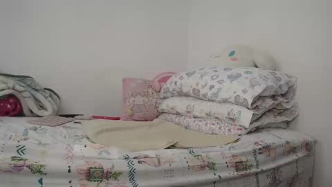 Snapshot of suzyitsstunning23 chatting on 12.21.24 suzy online show from 12.21.24