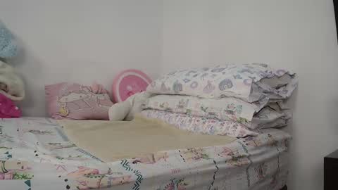 Snapshot of suzyitsstunning23 chatting on 12.22.24 suzy online show from 12.22.24