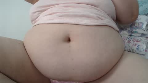 Snapshot of suzyitsstunning23 chatting on 01.18.25 suzy online show from 01.18.25