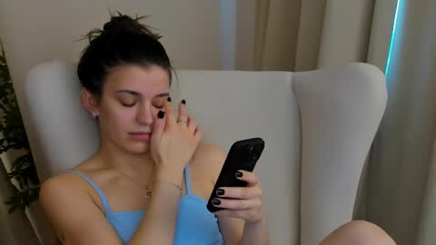 Suzy  next stream  Thursday Friday Saturday online show from 02.22.25