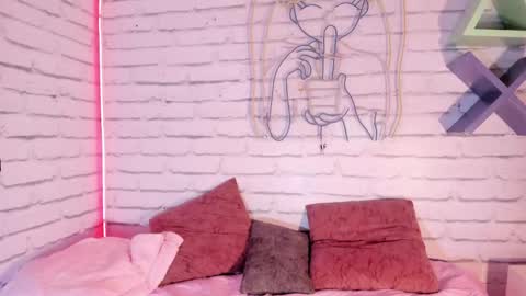 suzylee_ online show from 06.07.26