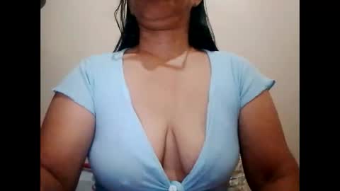 suzzie_hot online show from 02.24.25