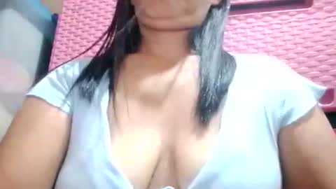 suzzie_hot online show from 11.13.25