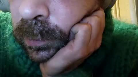 Snapshot of sweaterboy666 chatting on 12.04.24 sweaterboy666 online show from 12.04.24