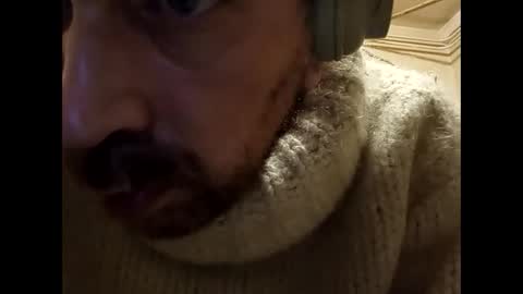 Snapshot of sweaterboy666 chatting on 01.15.25 sweaterboy666 online show from 01.15.25