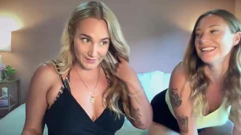 Swedish Candii online show from 11.14.25