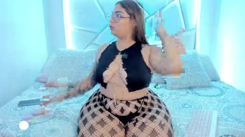 Nikki model independent online show from 04.03.26