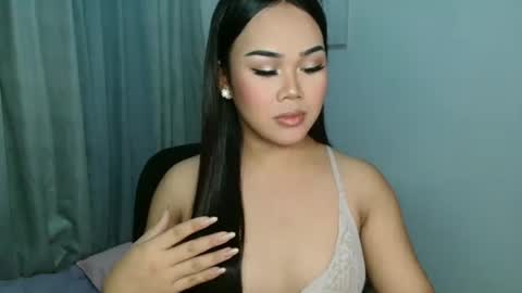 Snapshot of sweet18_jasmine chatting on 01.12.25 sweet18_jasmine online show from 01.12.25