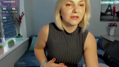 Snapshot of sweet___margaret chatting on 02.16.25 Margaret online show from 02.16.25