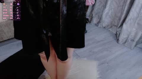 Snapshot of sweet__thang chatting on 09.26.25 sweet__thang online show from 09.26.25