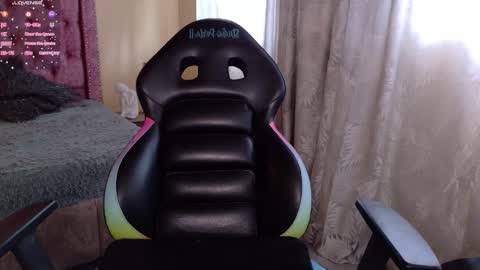 Snapshot of sweet__thang chatting on 10.28.25 sweet__thang online show from 10.28.25